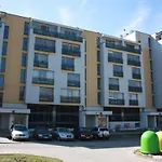 Kaminkelio 44 *